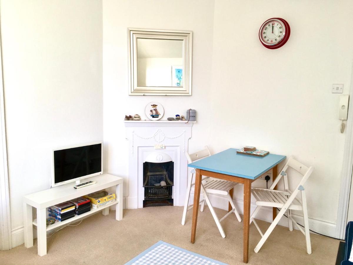 Lyme Regis Renovated Period Seaside Flat Exterior foto